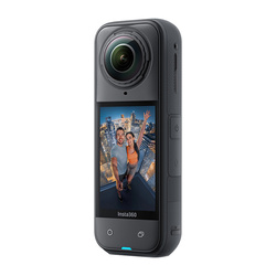 Insta360 X5