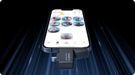 Insta360 X4 Quick Reader | memory reader for the X4 camera with Apple MFI certification