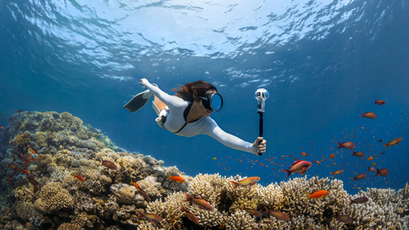 Insta360 X4 Air Starter Bundle - kamera sferyczna 360° z zestawem akcesoriów