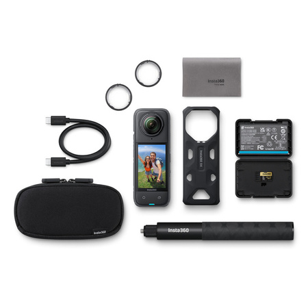 Insta360 X4 camera kit (256GB)