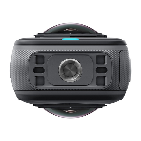 Insta360 X5