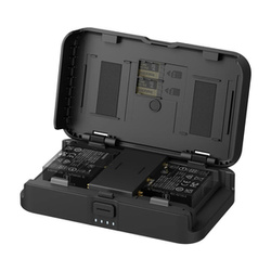 Insta360 Portable Charging Case | oryginalna ładowarka dla różnego rodzaju akumulatorów do kamer Ace / Ace Pro / Ace Pro 2 / X3 / X4 z wbudowanym powerbankiem