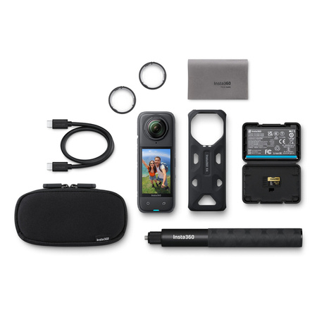 Zestaw z kamerą sportową Insta360 X4 (512GB)